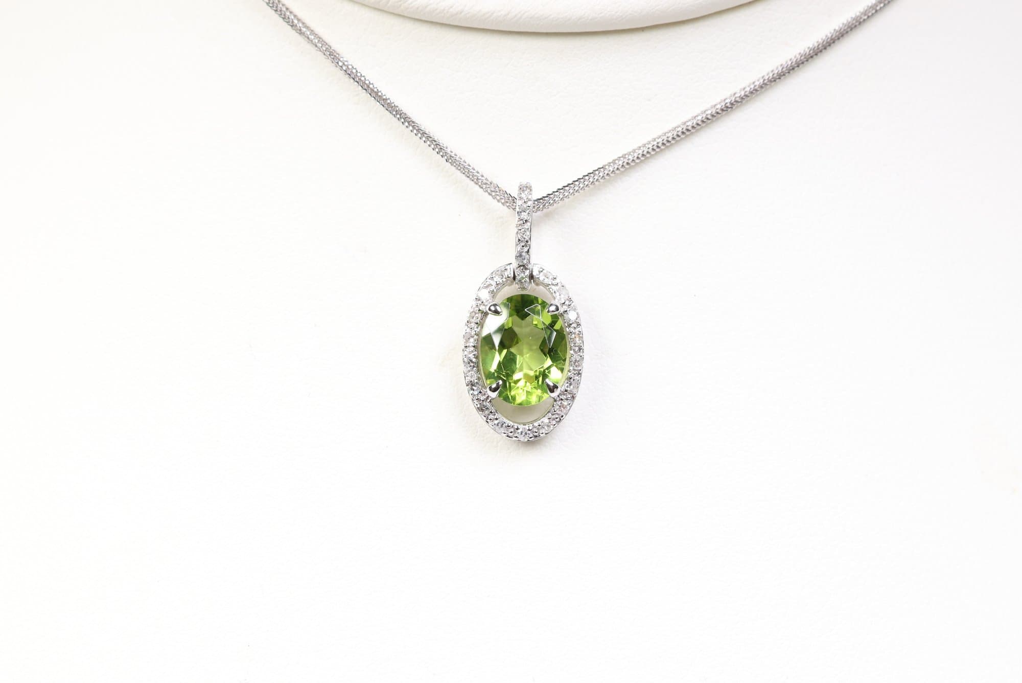 14k White Gold, Peridot & Diamond Pendant Necklace 1.79ctw, 3.6 Grams Jewelry Gemstone Diamonds jewelry auction at Alighieri's