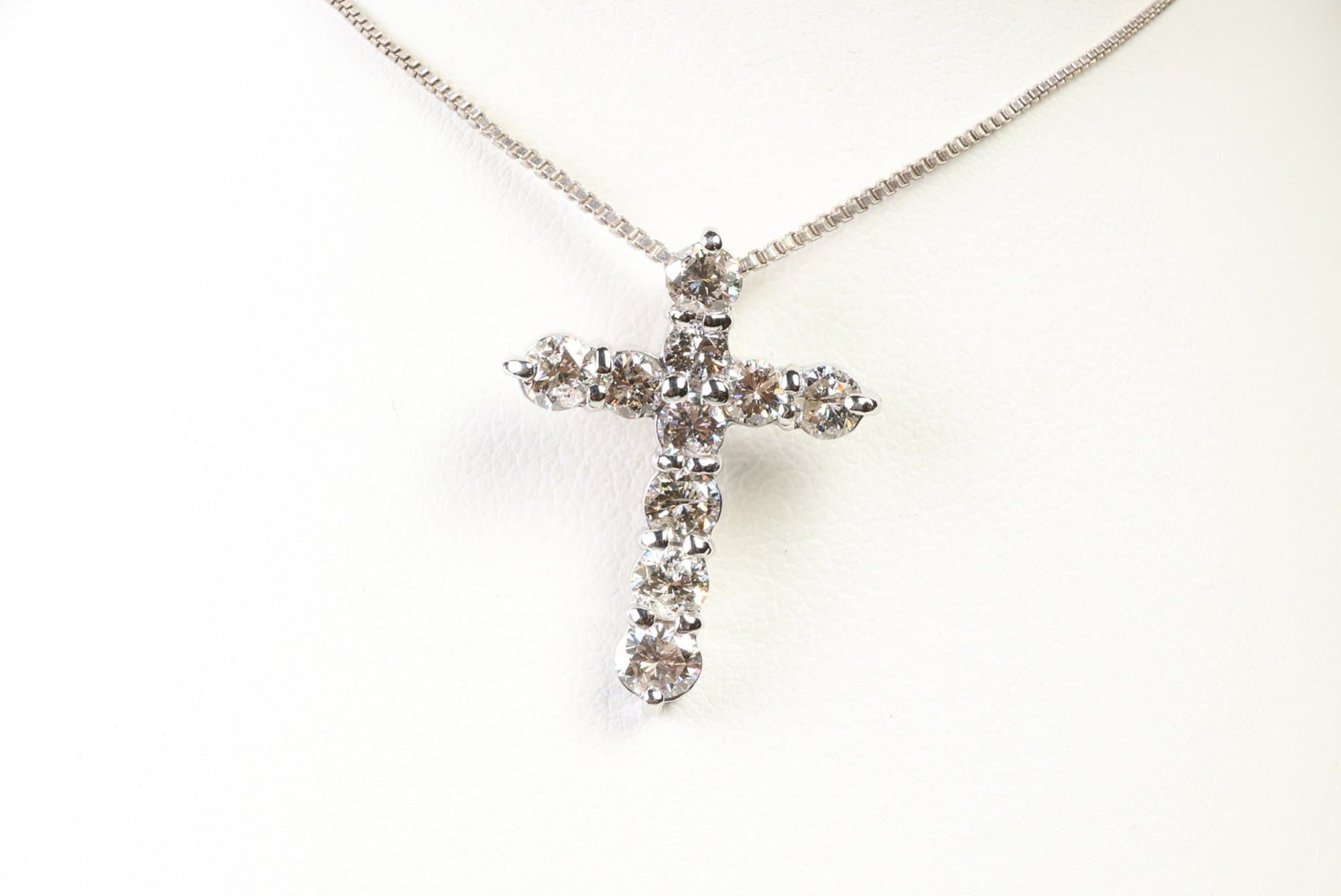 Platinum, Natural Diamond Cross Pendant 1.00ct, Gemstone Jewelry Diamonds jewelry auction at Alighieri's