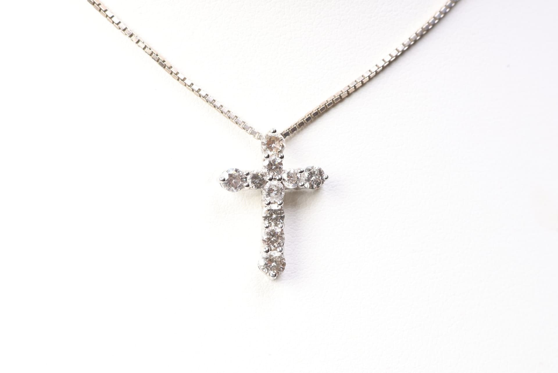 Platinum, Natural Diamond Cross Pendant 1.00ctw, Diamonds Jewelry Gemstones jewelry auction at Alighieri's