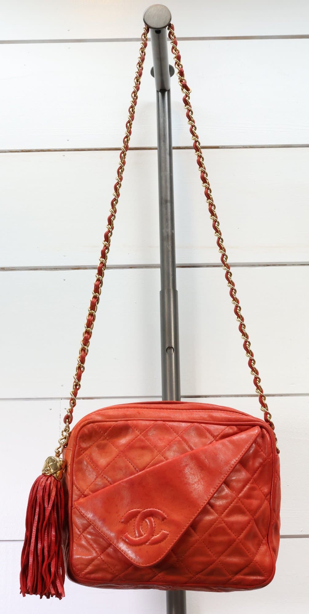 CHANEL Matelasse Lamb-Skin Gold Plate Chain Red Shoulder Bag Crossbody Purse Interlocking C