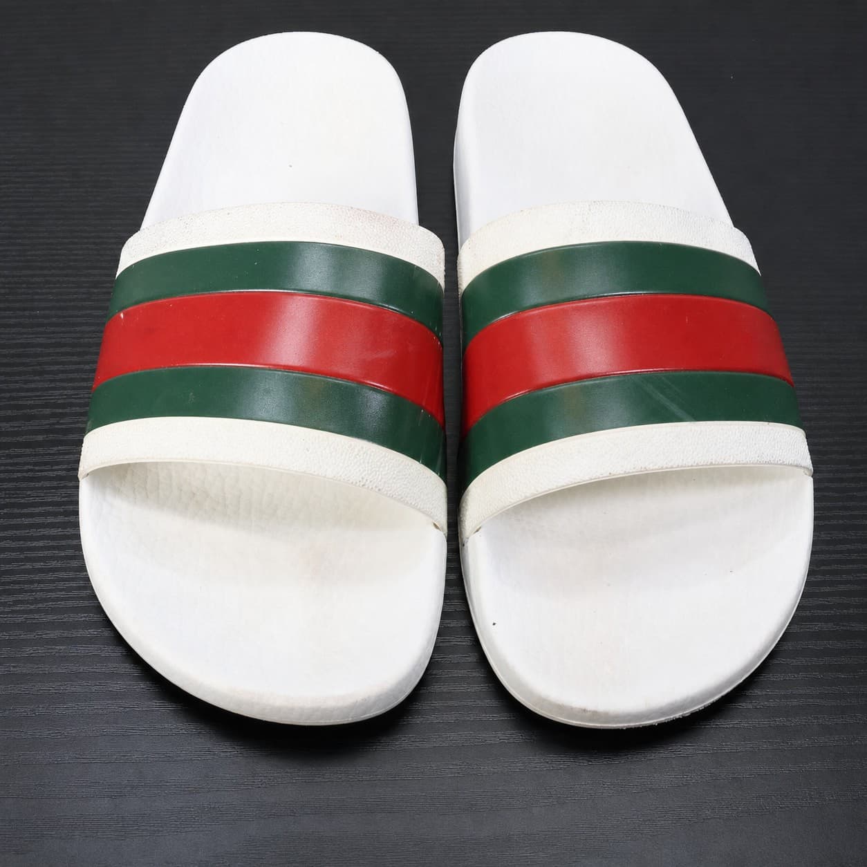 Gucci Pursuit White Rubber Slide Sandal Green Red Web Stripe Slippers