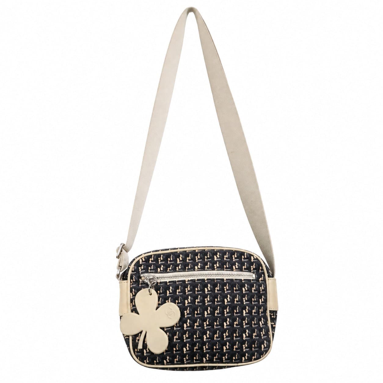Chanel Jacquard Canvas Crossbody Shoulder Bag Handbag Purse Black Beige Clover