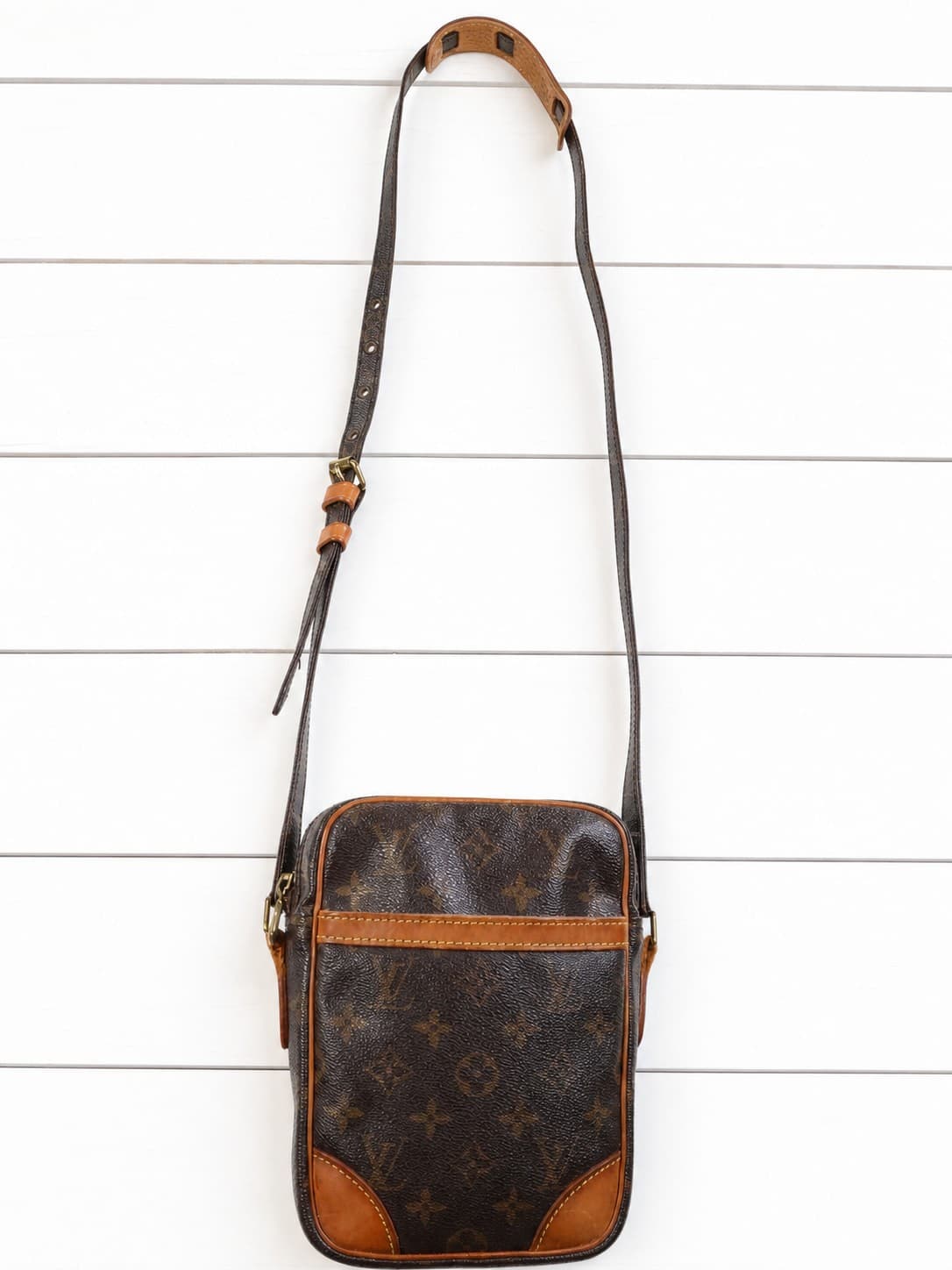 Louis Vuitton Danube Monogram Canvas Crossbody Shoulder Bag Handbag Purse Brown
