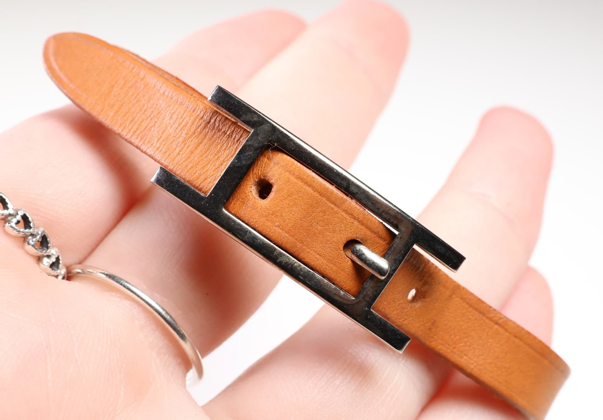Hermès Tan Leather H Buckle Single Wrap Bracelet Strap Wristband Silver Tone Hardware